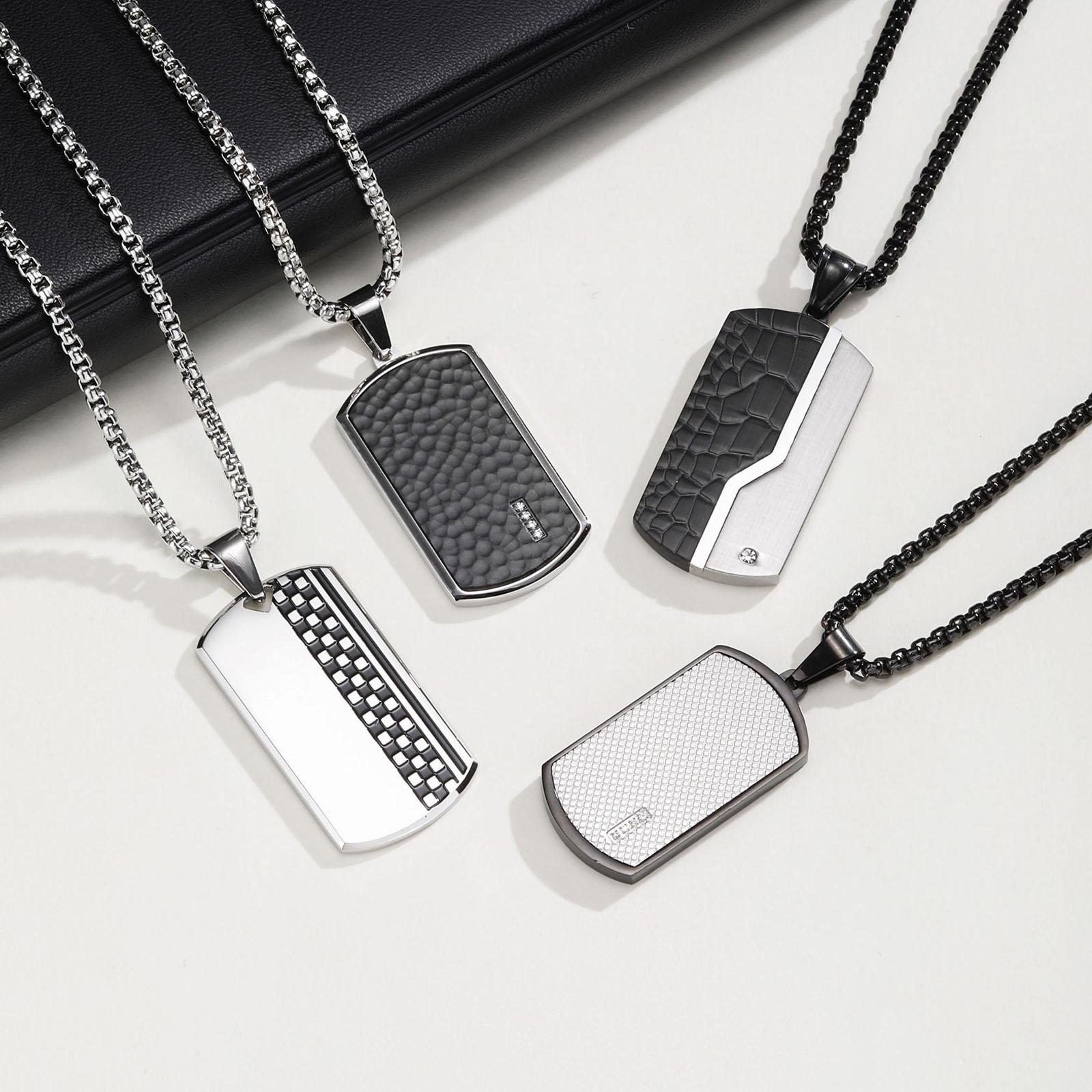 Stylish Mens Pendant Necklace, - Mens Dog Tag Necklace recensie en prijs