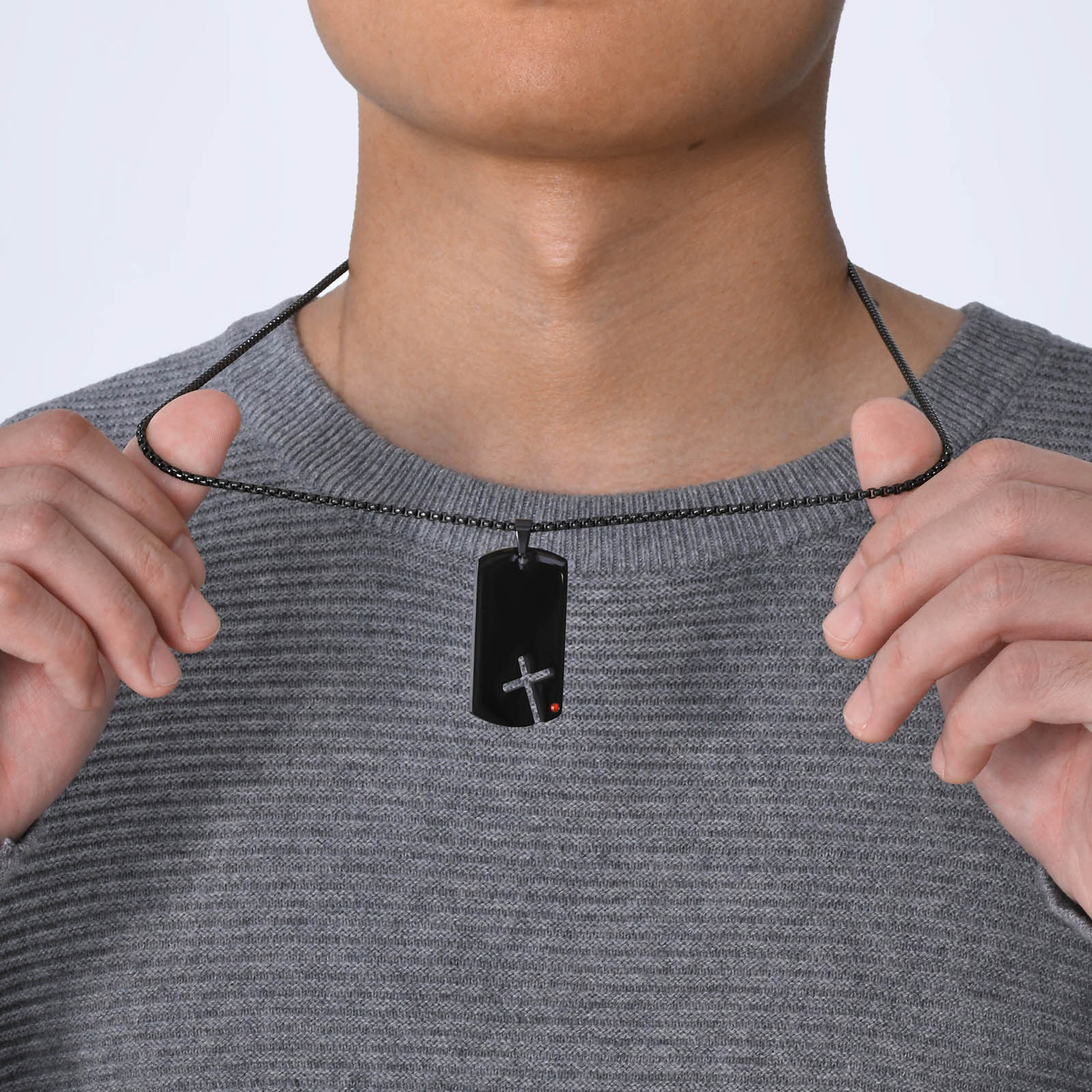 Hollow Cross DogTag Necklaces  - Mens Dog Tag Necklace recensie en prijs