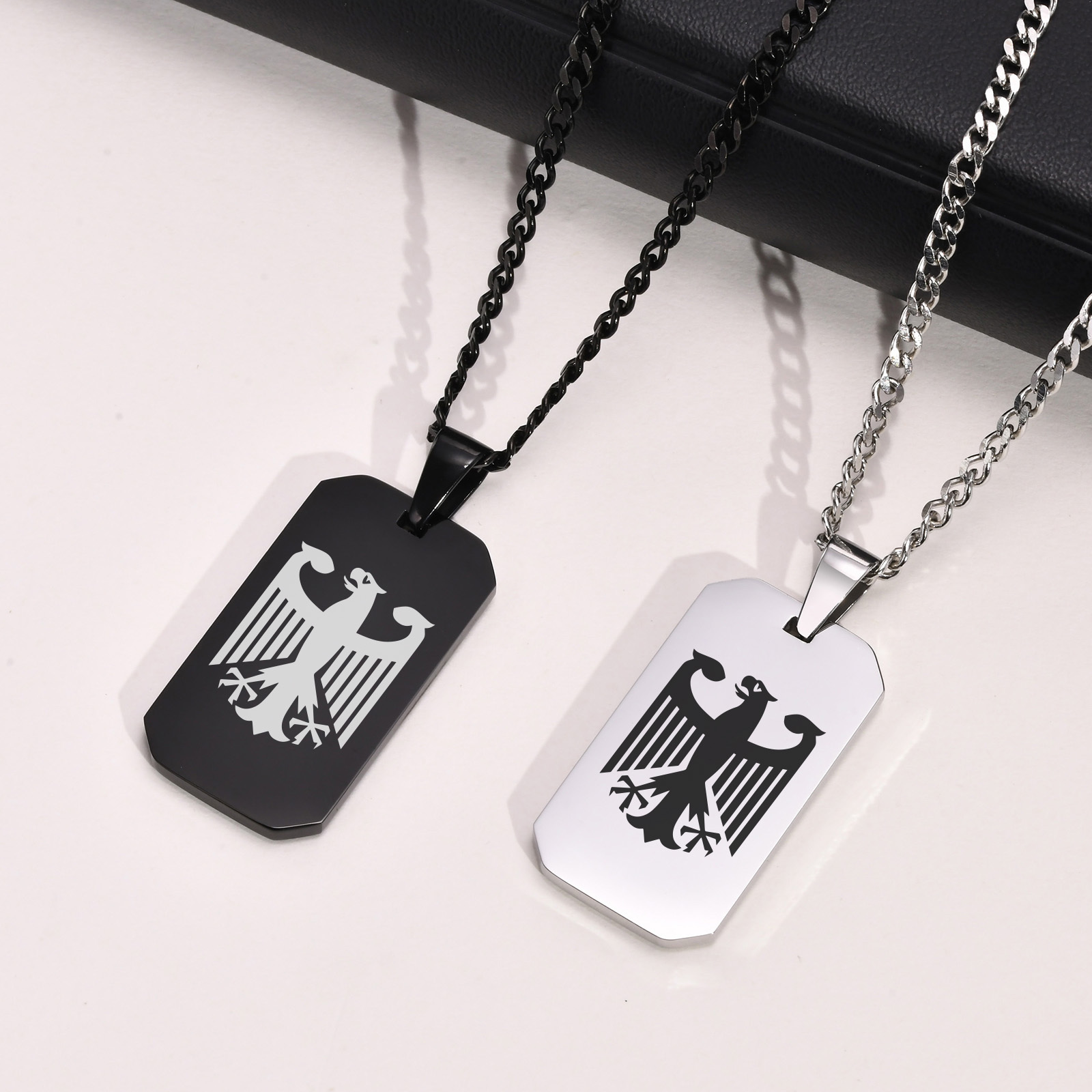 German Eagle Square Neckalces  - Mens Dog Tag Necklace recensie en prijs